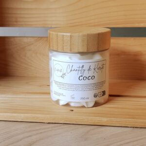 Chantilly de karité coco artisanale en pot – soin naturel nourrissant pour le corps